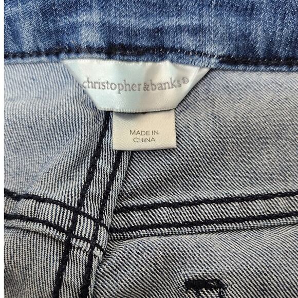 CJ Banks Classic Fit Capri Jeans featuring a star pattern Women's Size 6 - Picture 7 of 9